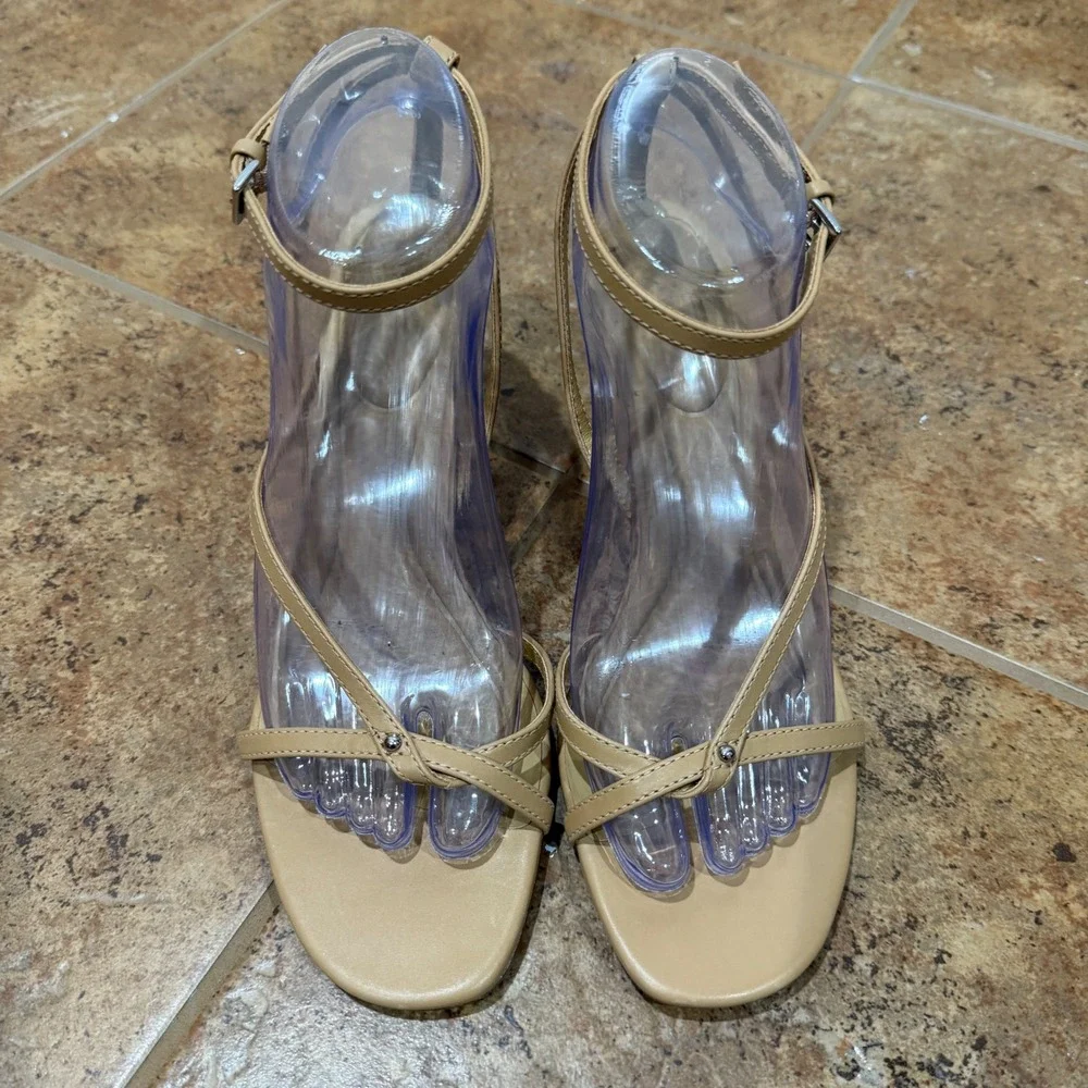 Vince Marilyn Ankle Strap Sandal Light Sable Tan Leather Heel 8M Elegant Neutral